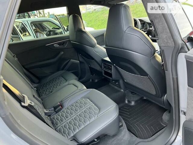 Сірий Ауді RS Q8, об'ємом двигуна 4 л та пробігом 18 тис. км за 145500 $, фото 12 на Automoto.ua