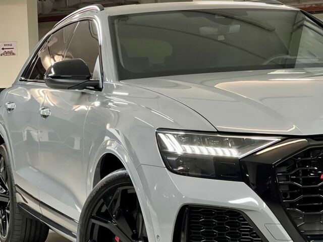 Сірий Ауді RS Q8, об'ємом двигуна 0 л та пробігом 22 тис. км за 134900 $, фото 5 на Automoto.ua