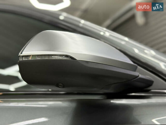 Серый Ауди RS Q8, объемом двигателя 4 л и пробегом 63 тыс. км за 92000 $, фото 9 на Automoto.ua