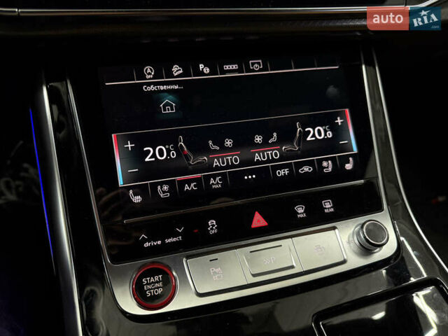 Серый Ауди RS Q8, объемом двигателя 4 л и пробегом 63 тыс. км за 92000 $, фото 23 на Automoto.ua