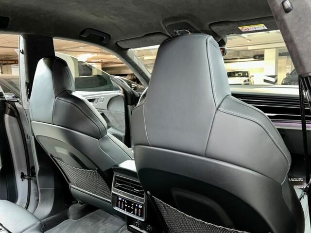 Сірий Ауді RS Q8, об'ємом двигуна 0 л та пробігом 22 тис. км за 134900 $, фото 53 на Automoto.ua