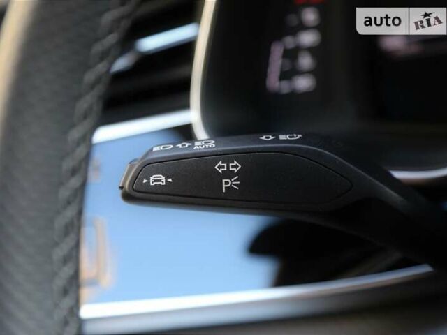 Сірий Ауді RS Q8, об'ємом двигуна 4 л та пробігом 26 тис. км за 145000 $, фото 20 на Automoto.ua