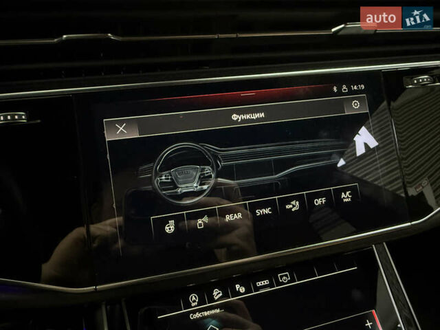 Серый Ауди RS Q8, объемом двигателя 4 л и пробегом 63 тыс. км за 92000 $, фото 21 на Automoto.ua