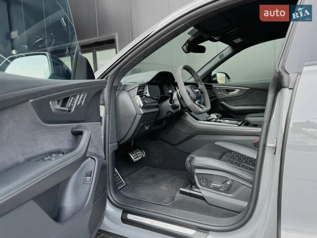 Серый Ауди RS Q8, объемом двигателя 4 л и пробегом 26 тыс. км за 125000 $, фото 8 на Automoto.ua