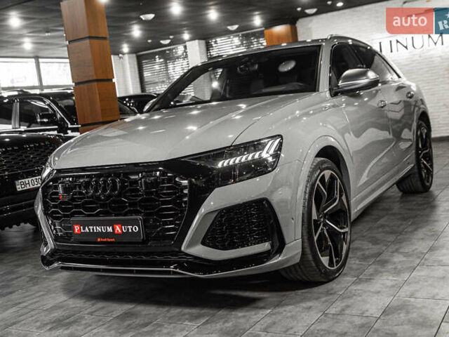 Ауді RS Q8 2023 у Одесі на Automoto.ua Сірий Ауді RS Q8, об'ємом двигуна 4 л та пробігом 15 тис. км за 118500 $, фото 35 на Automoto.ua