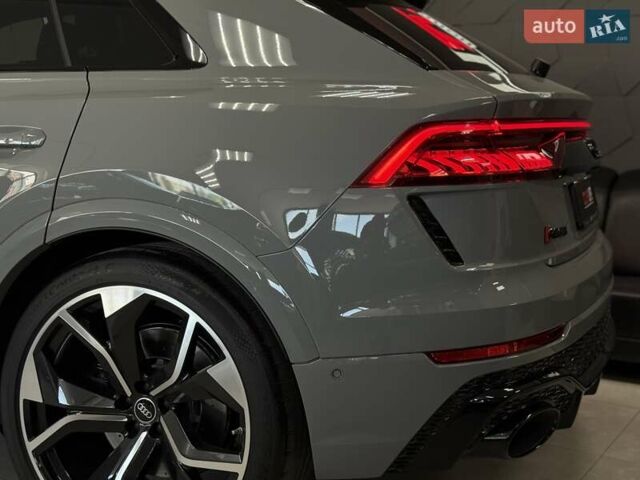 Серый Ауди RS Q8, объемом двигателя 4 л и пробегом 1 тыс. км за 139500 $, фото 27 на Automoto.ua
