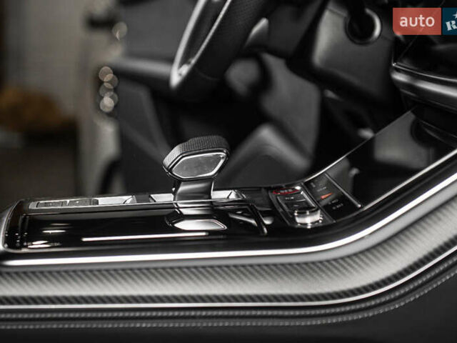 Ауді RS Q8 2023 у Одесі на Automoto.ua Сірий Ауді RS Q8, об'ємом двигуна 4 л та пробігом 15 тис. км за 118500 $, фото 80 на Automoto.ua