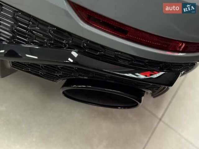 Сірий Ауді RS Q8, об'ємом двигуна 4 л та пробігом 1 тис. км за 139500 $, фото 24 на Automoto.ua