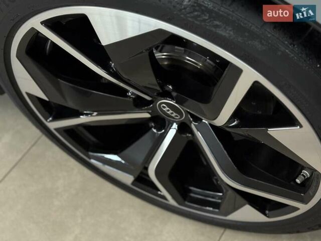 Сірий Ауді RS Q8, об'ємом двигуна 4 л та пробігом 1 тис. км за 139500 $, фото 28 на Automoto.ua