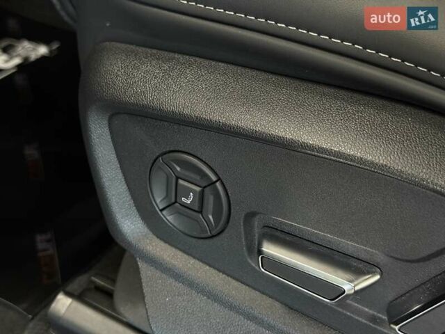 Сірий Ауді RS Q8, об'ємом двигуна 4 л та пробігом 1 тис. км за 139500 $, фото 48 на Automoto.ua