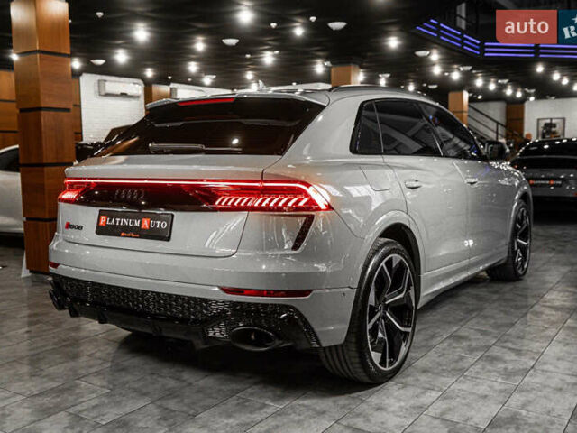 Ауді RS Q8 2023 у Одесі на Automoto.ua Сірий Ауді RS Q8, об'ємом двигуна 4 л та пробігом 15 тис. км за 118500 $, фото 29 на Automoto.ua