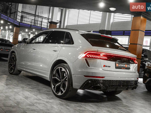 Ауді RS Q8 2023 у Одесі на Automoto.ua Сірий Ауді RS Q8, об'ємом двигуна 4 л та пробігом 15 тис. км за 118500 $, фото 14 на Automoto.ua