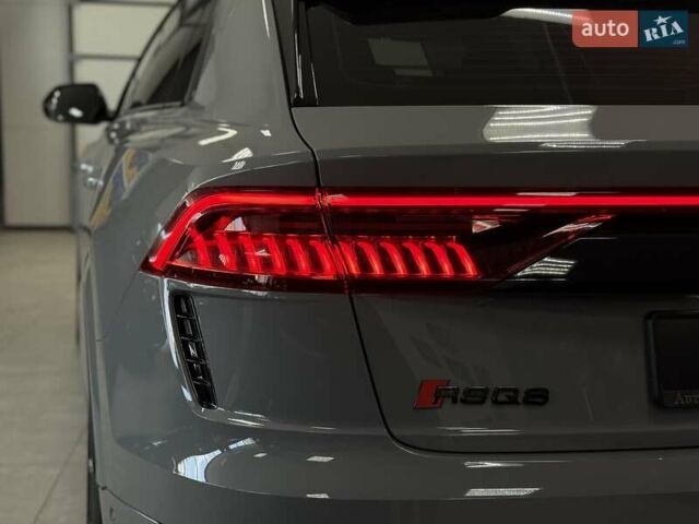 Сірий Ауді RS Q8, об'ємом двигуна 4 л та пробігом 1 тис. км за 139500 $, фото 31 на Automoto.ua