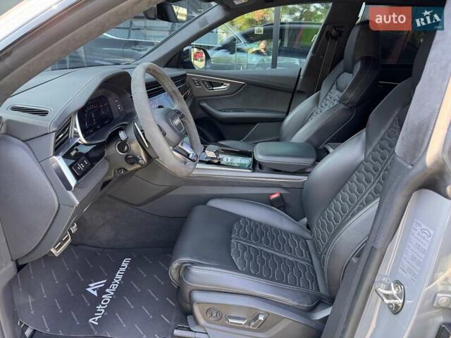Сірий Ауді RS Q8, об'ємом двигуна 4 л та пробігом 27 тис. км за 126900 $, фото 8 на Automoto.ua