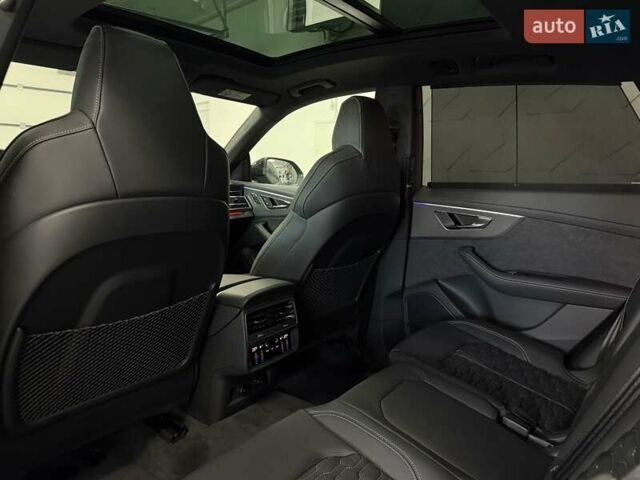 Сірий Ауді RS Q8, об'ємом двигуна 4 л та пробігом 1 тис. км за 139500 $, фото 59 на Automoto.ua
