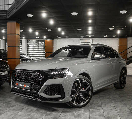 Ауді RS Q8 2023 у Одесі на Automoto.ua Сірий Ауді RS Q8, об'ємом двигуна 4 л та пробігом 15 тис. км за 118500 $, фото 10 на Automoto.ua