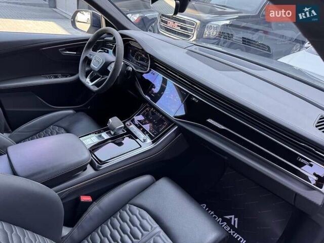 Сірий Ауді RS Q8, об'ємом двигуна 4 л та пробігом 27 тис. км за 126900 $, фото 16 на Automoto.ua
