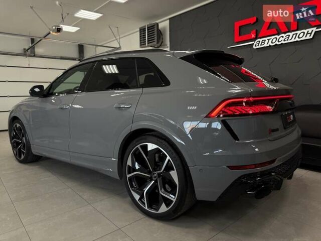 Сірий Ауді RS Q8, об'ємом двигуна 4 л та пробігом 1 тис. км за 139500 $, фото 32 на Automoto.ua