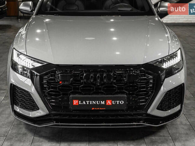 Ауді RS Q8 2023 у Одесі на Automoto.ua Сірий Ауді RS Q8, об'ємом двигуна 4 л та пробігом 15 тис. км за 118500 $, фото 38 на Automoto.ua