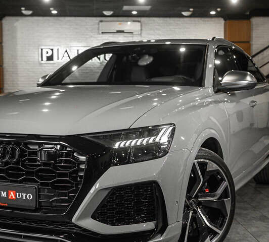 Ауді RS Q8 2023 у Одесі на Automoto.ua Сірий Ауді RS Q8, об'ємом двигуна 4 л та пробігом 15 тис. км за 118500 $, фото 9 на Automoto.ua