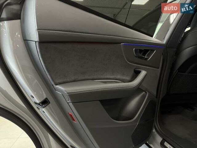 Сірий Ауді RS Q8, об'ємом двигуна 4 л та пробігом 1 тис. км за 139500 $, фото 58 на Automoto.ua