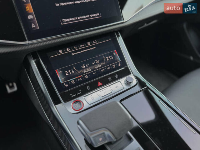 Серый Ауди RS Q8, объемом двигателя 4 л и пробегом 26 тыс. км за 125000 $, фото 24 на Automoto.ua