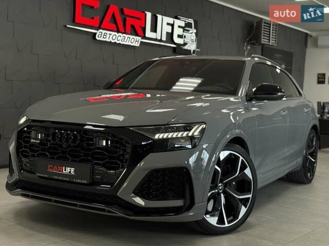 Сірий Ауді RS Q8, об'ємом двигуна 4 л та пробігом 1 тис. км за 139500 $, фото 2 на Automoto.ua