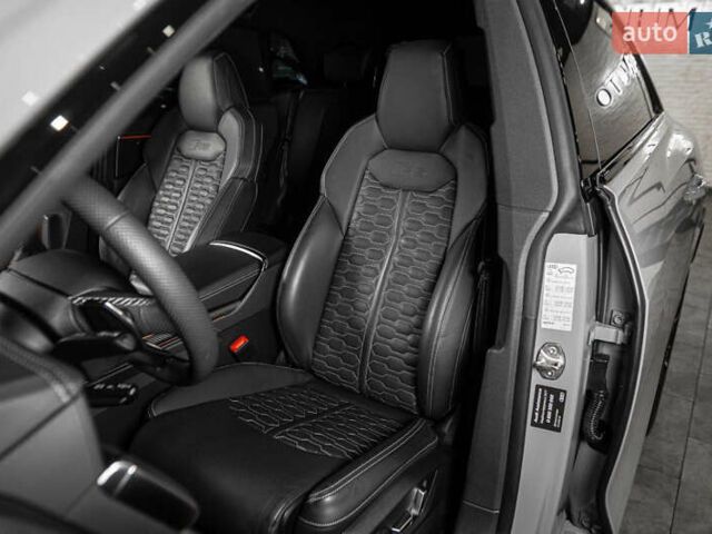 Ауді RS Q8 2023 у Одесі на Automoto.ua Сірий Ауді RS Q8, об'ємом двигуна 4 л та пробігом 15 тис. км за 118500 $, фото 89 на Automoto.ua