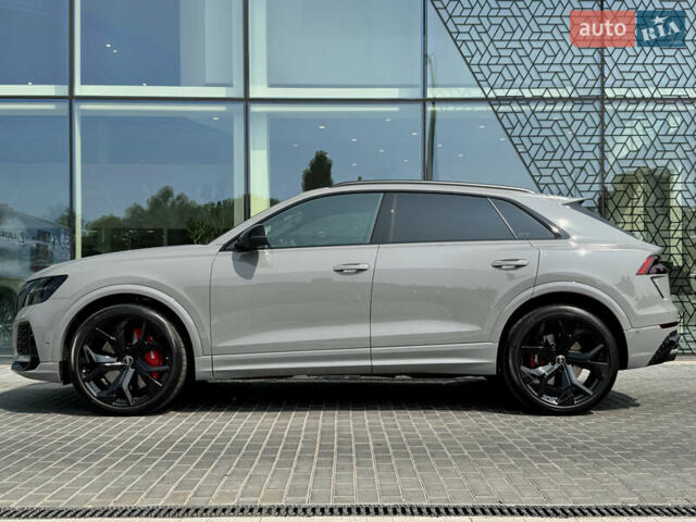Серый Ауди RS Q8, объемом двигателя 4 л и пробегом 26 тыс. км за 125000 $, фото 1 на Automoto.ua