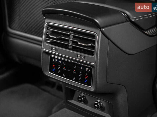 Ауді RS Q8 2023 у Одесі на Automoto.ua Сірий Ауді RS Q8, об'ємом двигуна 4 л та пробігом 15 тис. км за 118500 $, фото 96 на Automoto.ua