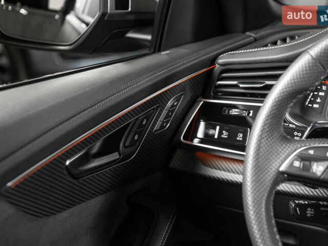 Ауді RS Q8 2023 у Одесі на Automoto.ua Сірий Ауді RS Q8, об'ємом двигуна 4 л та пробігом 15 тис. км за 118500 $, фото 44 на Automoto.ua