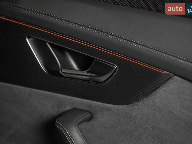 Сірий Ауді RS Q8, об'ємом двигуна 4 л та пробігом 15 тис. км за 122000 $, фото 92 на Automoto.ua