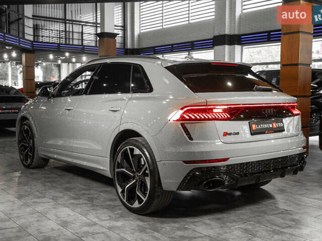 Ауді RS Q8 2023 у Одесі на Automoto.ua Сірий Ауді RS Q8, об'ємом двигуна 4 л та пробігом 15 тис. км за 118500 $, фото 16 на Automoto.ua