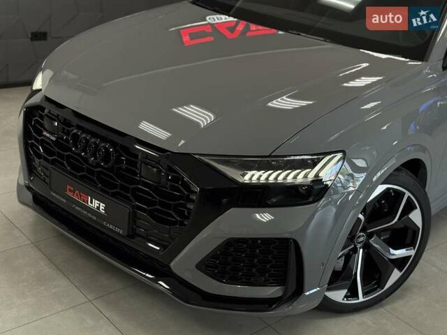 Сірий Ауді RS Q8, об'ємом двигуна 4 л та пробігом 1 тис. км за 139500 $, фото 6 на Automoto.ua