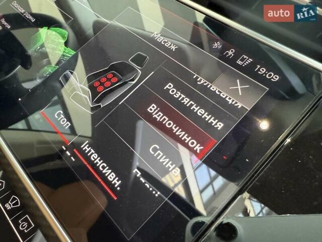 Серый Ауди RS Q8, объемом двигателя 4 л и пробегом 6 тыс. км за 139999 $, фото 12 на Automoto.ua
