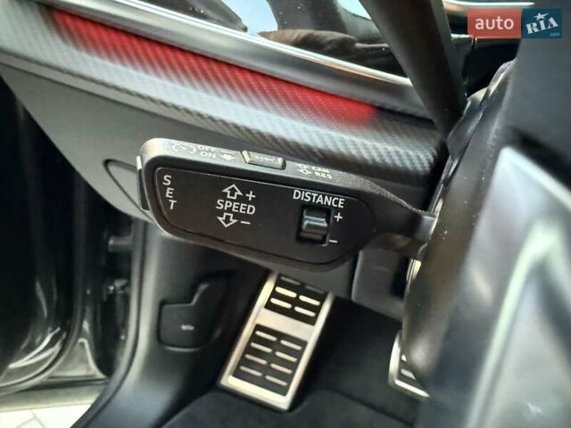 Серый Ауди RS Q8, объемом двигателя 4 л и пробегом 6 тыс. км за 139333 $, фото 4 на Automoto.ua