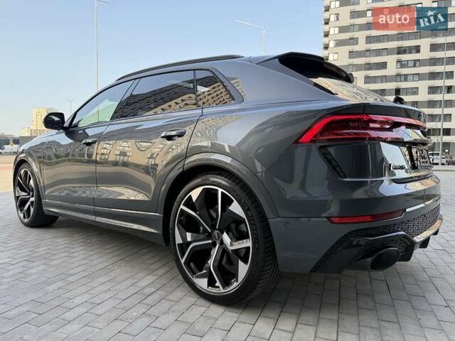 Серый Ауди RS Q8, объемом двигателя 4 л и пробегом 6 тыс. км за 139999 $, фото 34 на Automoto.ua
