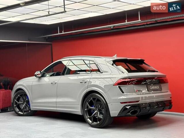 Сірий Ауді RS Q8, об'ємом двигуна 4 л та пробігом 1 тис. км за 179900 $, фото 29 на Automoto.ua