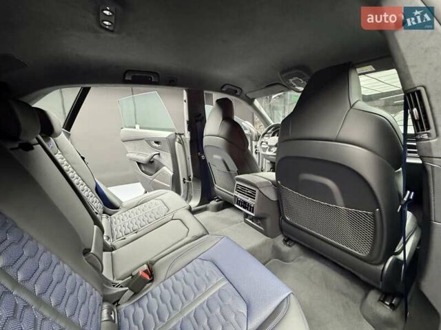 Серый Ауди RS Q8, объемом двигателя 4 л и пробегом 1 тыс. км за 185900 $, фото 51 на Automoto.ua