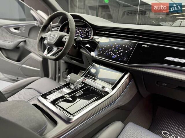 Серый Ауди RS Q8, объемом двигателя 4 л и пробегом 1 тыс. км за 185900 $, фото 60 на Automoto.ua