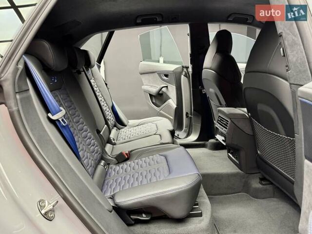 Серый Ауди RS Q8, объемом двигателя 4 л и пробегом 1 тыс. км за 185900 $, фото 48 на Automoto.ua