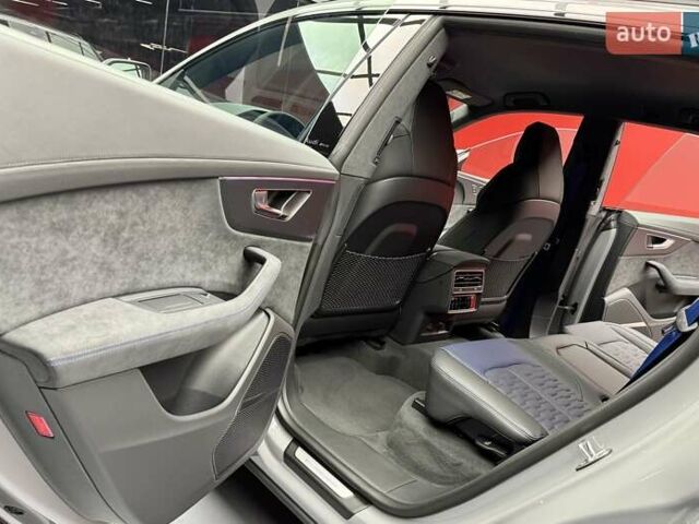 Серый Ауди RS Q8, объемом двигателя 4 л и пробегом 1 тыс. км за 185900 $, фото 40 на Automoto.ua