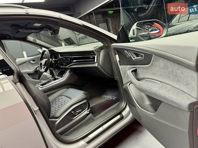 Серый Ауди RS Q8, объемом двигателя 4 л и пробегом 1 тыс. км за 185900 $, фото 53 на Automoto.ua