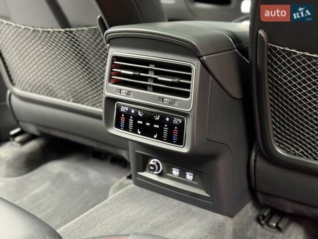 Синий Ауди RS Q8, объемом двигателя 4 л и пробегом 66 тыс. км за 155500 $, фото 62 на Automoto.ua