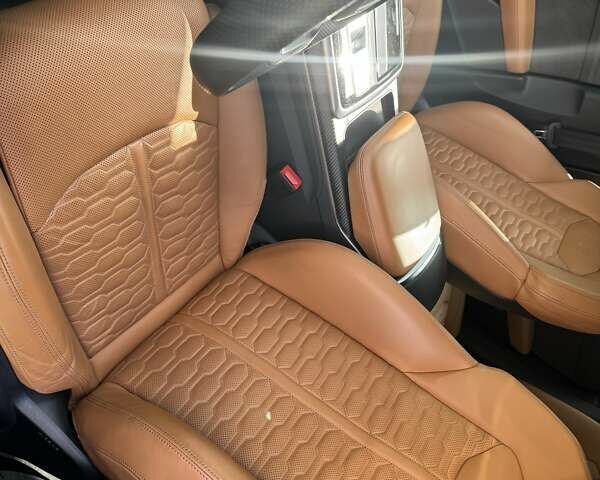 Синий Ауди RS Q8, объемом двигателя 4 л и пробегом 51 тыс. км за 92500 $, фото 58 на Automoto.ua