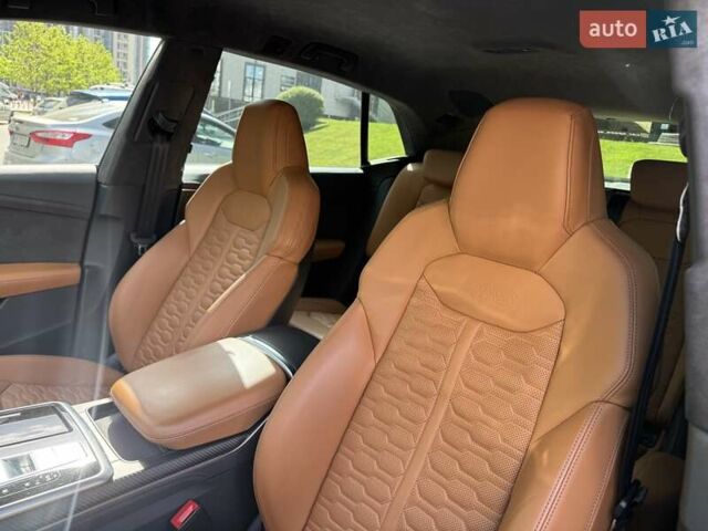 Синий Ауди RS Q8, объемом двигателя 4 л и пробегом 51 тыс. км за 92500 $, фото 54 на Automoto.ua