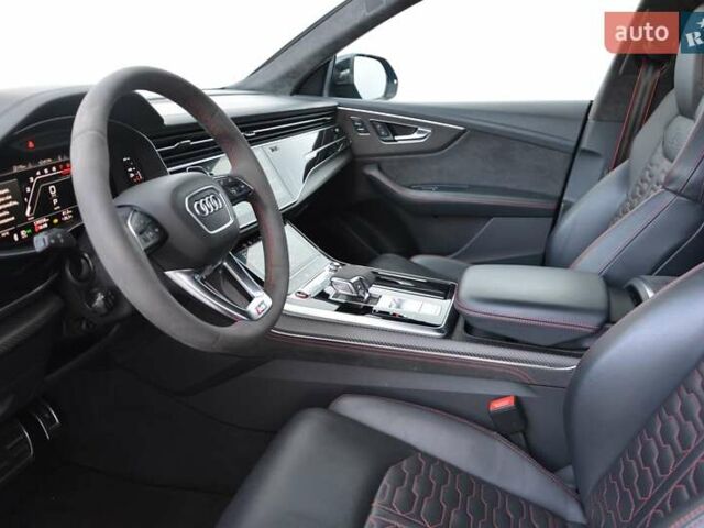 Синий Ауди RS Q8, объемом двигателя 4 л и пробегом 139 тыс. км за 90000 $, фото 4 на Automoto.ua