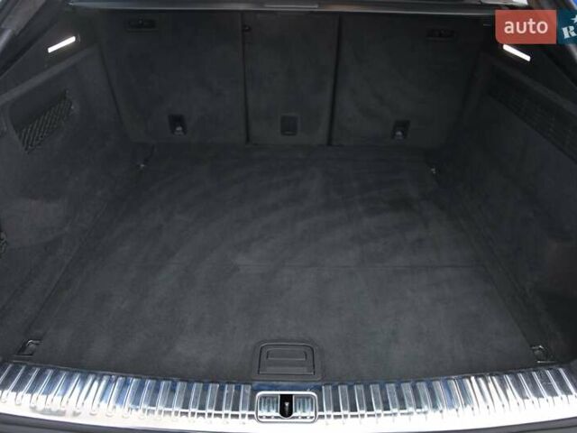 Синій Ауді RS Q8, об'ємом двигуна 4 л та пробігом 139 тис. км за 87000 $, фото 8 на Automoto.ua