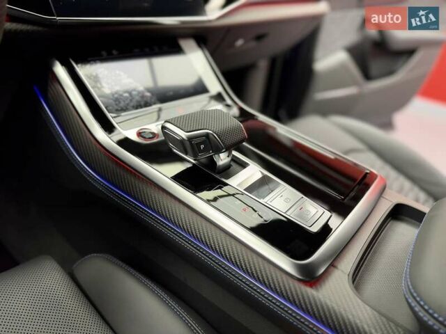 Синій Ауді RS Q8, об'ємом двигуна 4 л та пробігом 1 тис. км за 169900 $, фото 44 на Automoto.ua