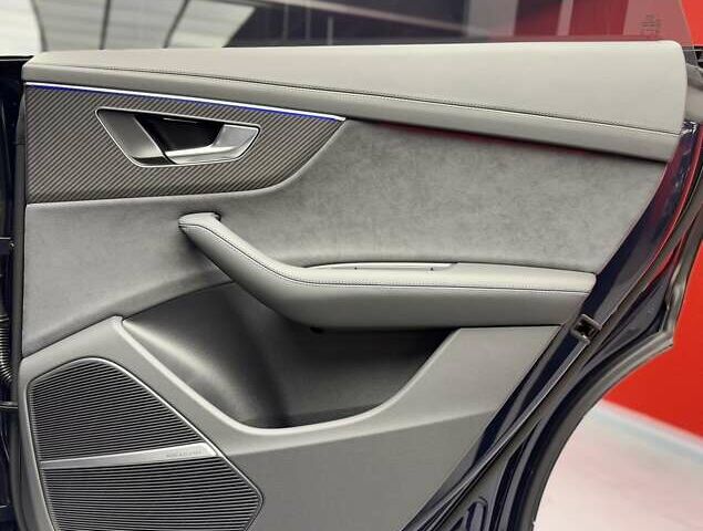 Синій Ауді RS Q8, об'ємом двигуна 4 л та пробігом 1 тис. км за 169900 $, фото 56 на Automoto.ua